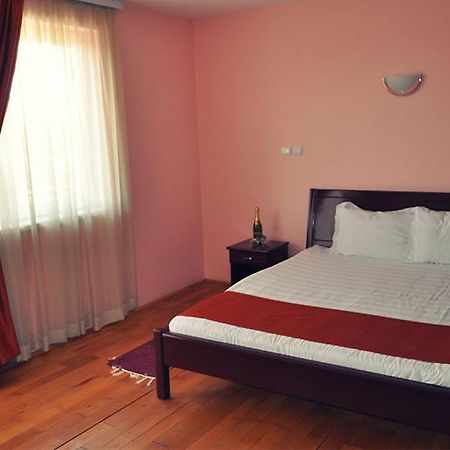 Hotel Satelit Kumanovo Exterior foto