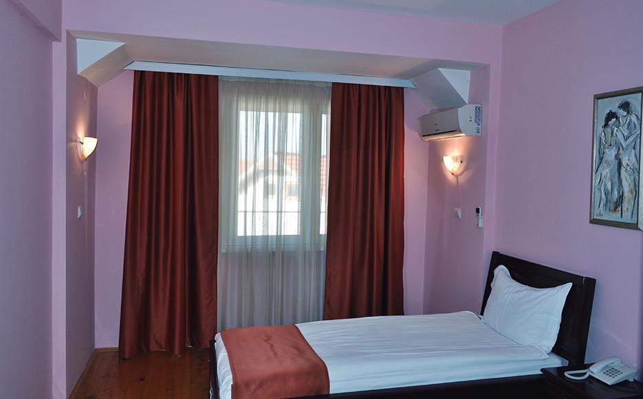 Hotel Satelit Kumanovo Exterior foto